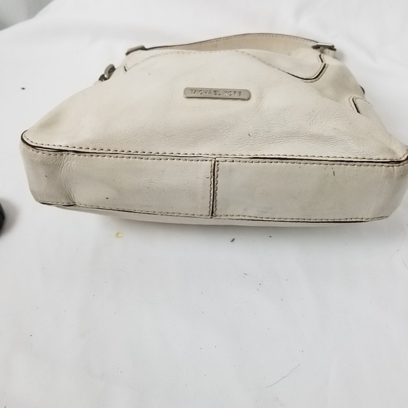 Michael Kors handbag - Picture 6 of 14